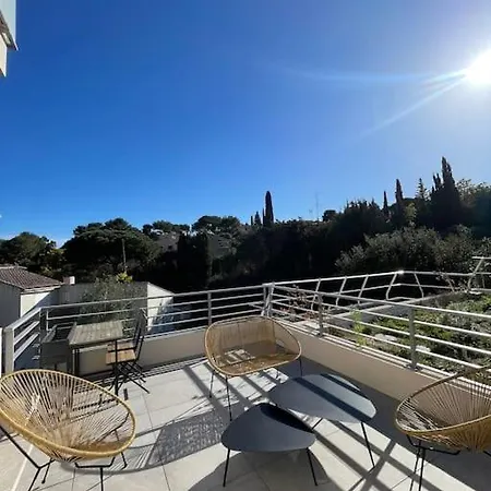 Avec Toit Terrasse Διαμέρισμα *